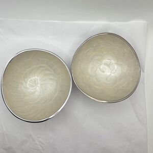 Enamel Cream Serveware Set